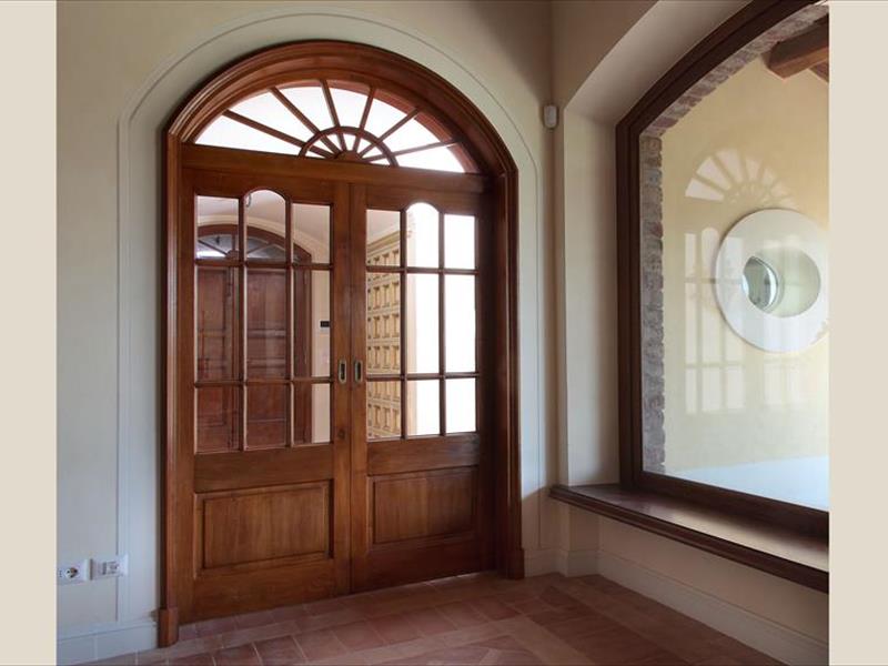 Custom doors, the detail that defines the space
