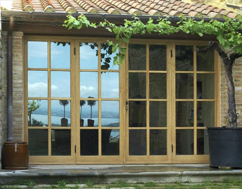 Handcrafted Windows with the Charm of the Past